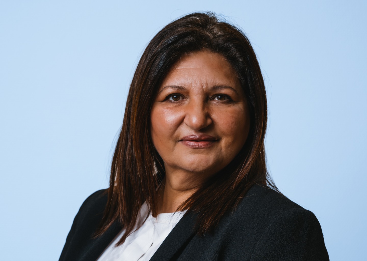 Khawla ibrahim, ledamot s 2077